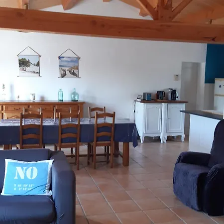 別荘 Maison 5 Pers A Noirmoutier, Proche - Fr-1-823-46