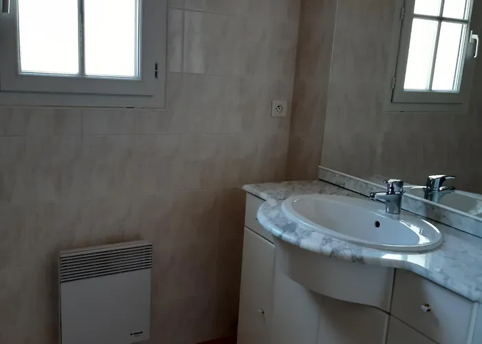 Maison 5 Pers A Noirmoutier, Proche - Fr-1-823-46 * バルバトル